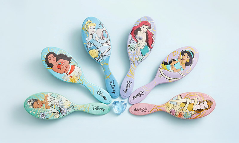 빗자루에서 물미역으로! 마법 같은 브러시