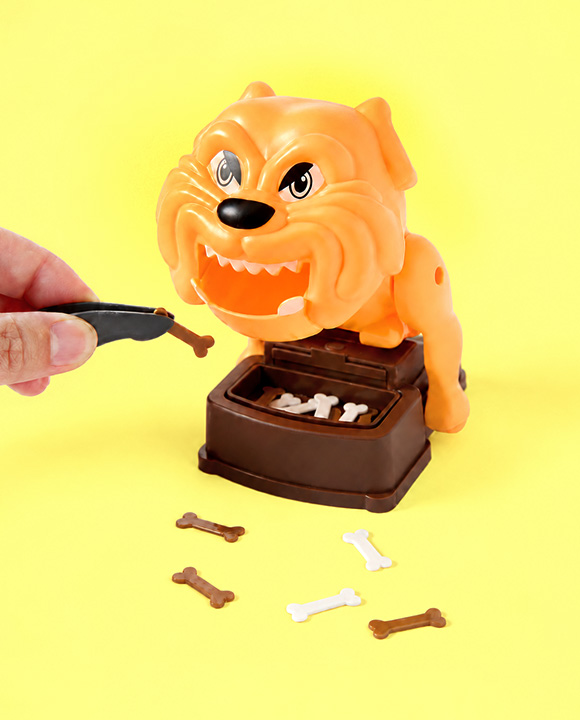 밥그릇 건들면<br>화내요!