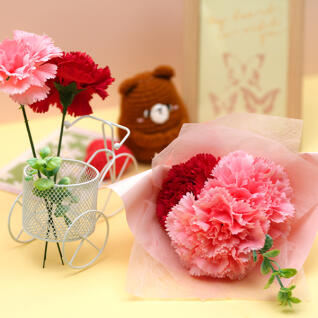 사랑을 담은 카네이션 꽃다발 만들기