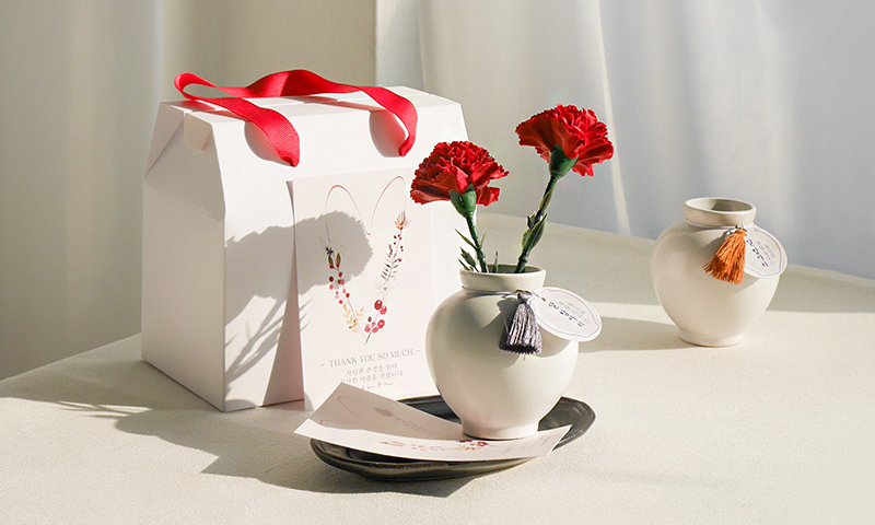 센스있게 이런 카네이션!