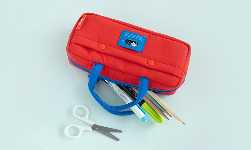 잘 고른 파우치 하나