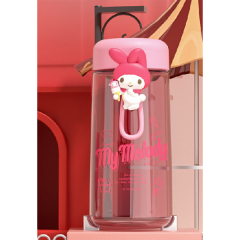 산리오 에머랄드 트라이탄 물병(350ml)