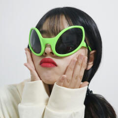 헨티 특이한 외계인 웃긴 선글라스