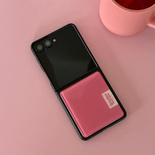 파스텔 컬러 라벨 Z플립 블랙 에폭시 범퍼케이스