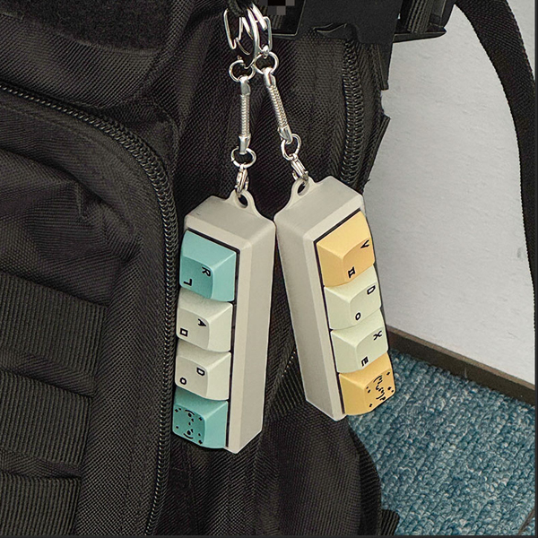 TR 레트로 네모 키보드 키캡 키링 0002