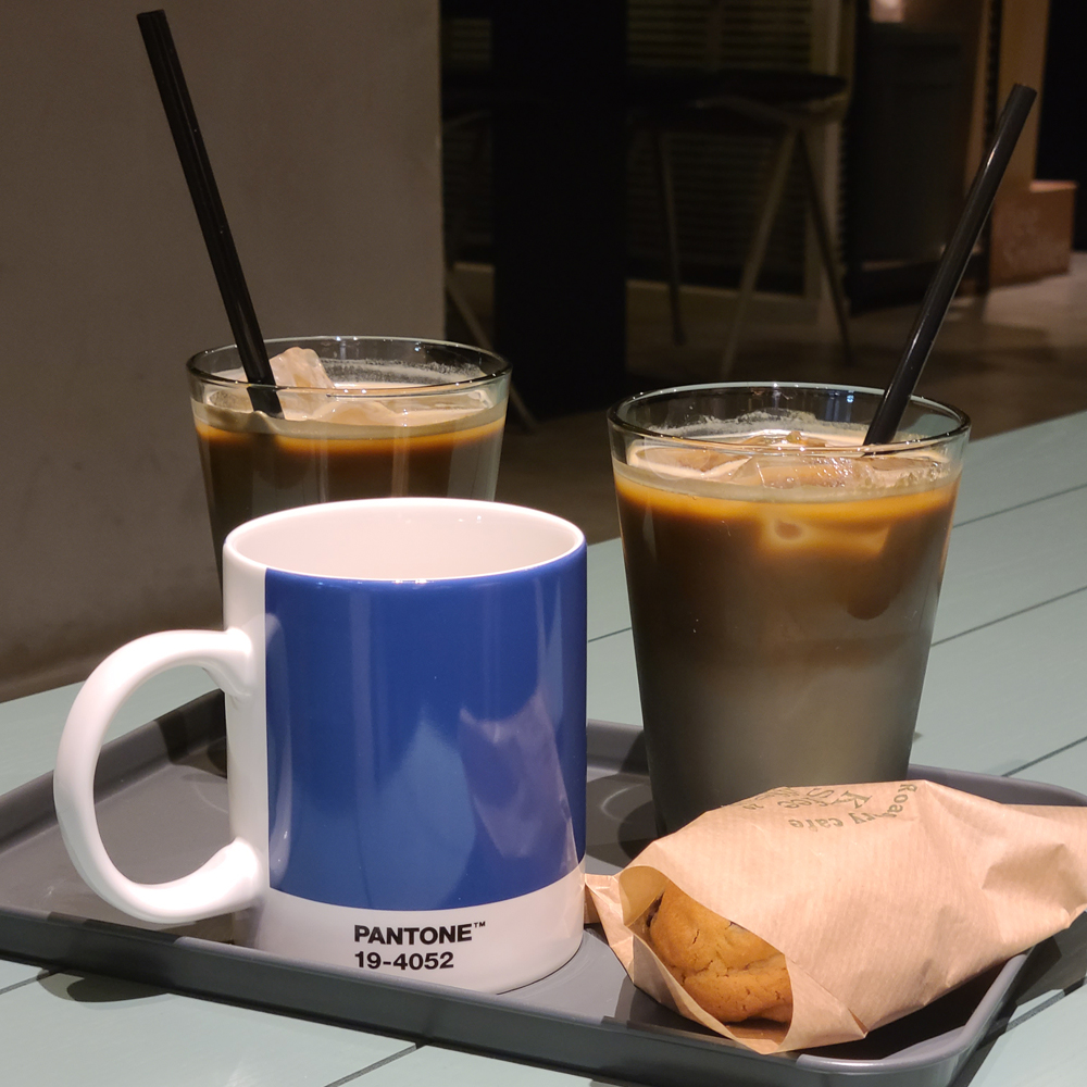 팬톤 머그컵 클래식블루19-4052 0005